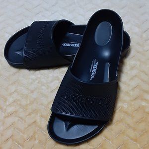 Women's Birkenstock  Black Slides Size 37 EU & 6.5 US EUC.